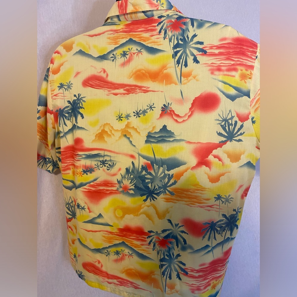 Vintage 1980s Island Fever Hawaiian Shirt. Size L - Picture 8 of 8